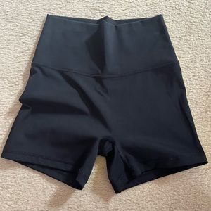Aerie 4” bike shorts